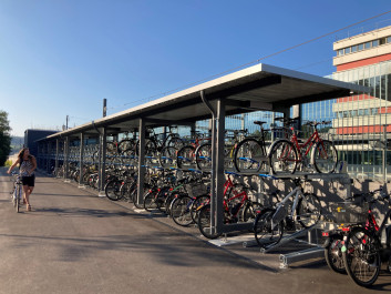 Velos am Bahnhof