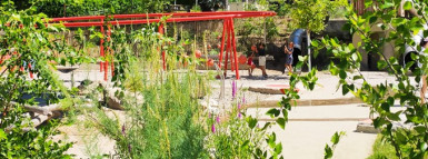Riqualifica parco giochi secondo il concetto di città spugna