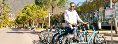 Tutti in sella e via!